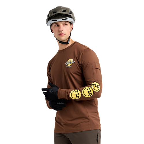 TLD_B24D2_RUCKUS_LS_RIDE_TEE_WHEELIES_CHOC_08