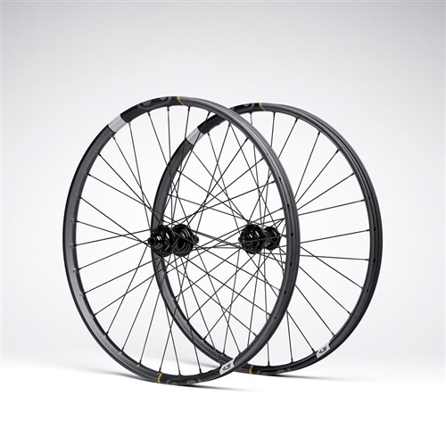CB SYNTHESIS WHEELSET 27.5 CARBON DH 11 BOOST I9 HYDRA HUB HG DRIVER