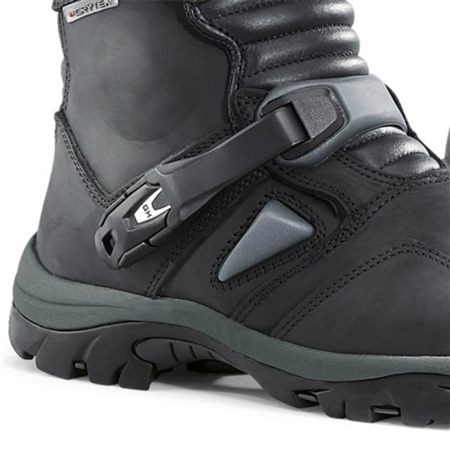 FORMA ADVENTURE LOW DRY BOOT BLACK